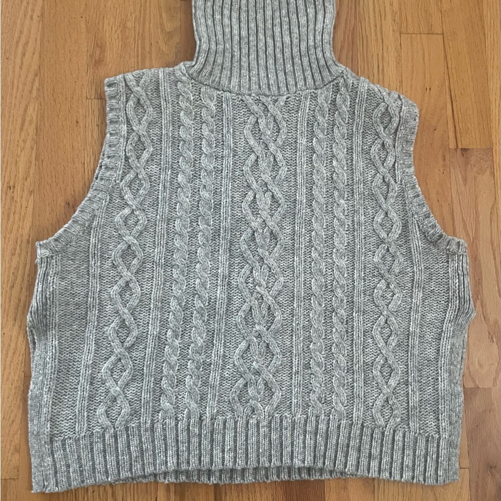 Madewell Cable Knit Turtleneck Sweater Vest